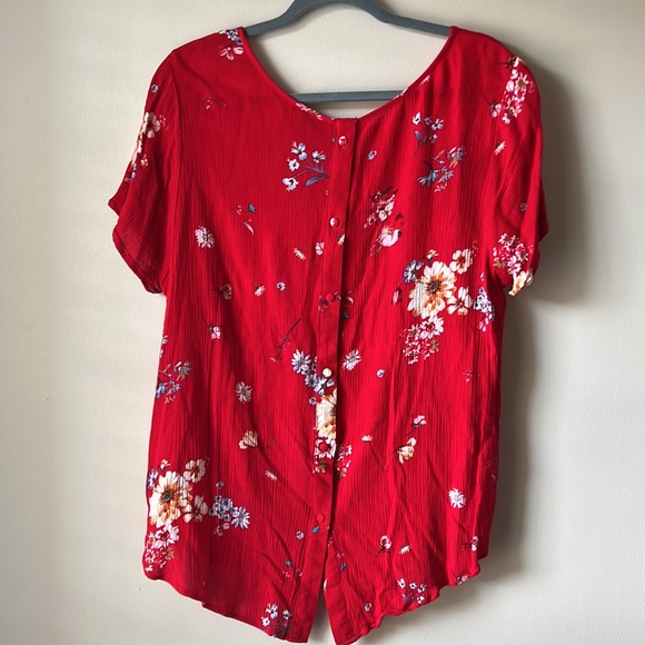 Torrid Abbey Red Floral Gauze Blouse size 1X - Picture 2 of 9